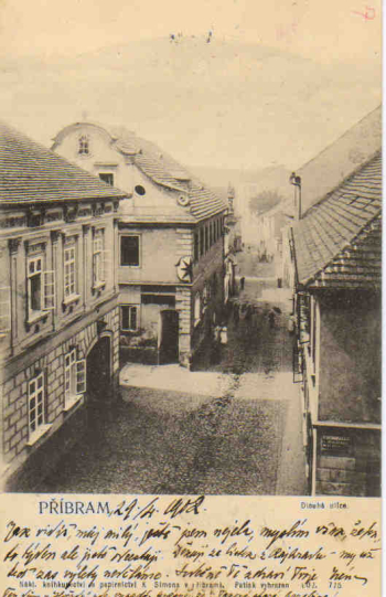 Gabischův dům v Dlouhé na staré pohlednici. Zdroj: Zdroj: SOkA Příbram