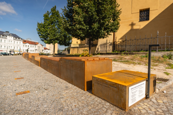 Lavice vzestupů a pádů. Foto: Vladimír Holan