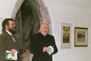 S někdejším ředitelem Knihovny Jana Drdy Václavem Chválem (vlevo) při představení sbírky Pod nebem. Foto (3x): Martin Jindra