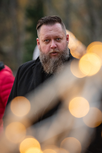 Starosta Jan Konvalinka při zahájení Světelného parku na Nováku 2. 11. 2024..Foto: Martin Zoubek