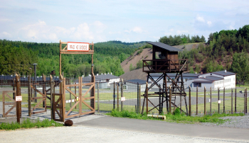 Vstupní brána Památníku Vojna Lešetice. Foto: HMP